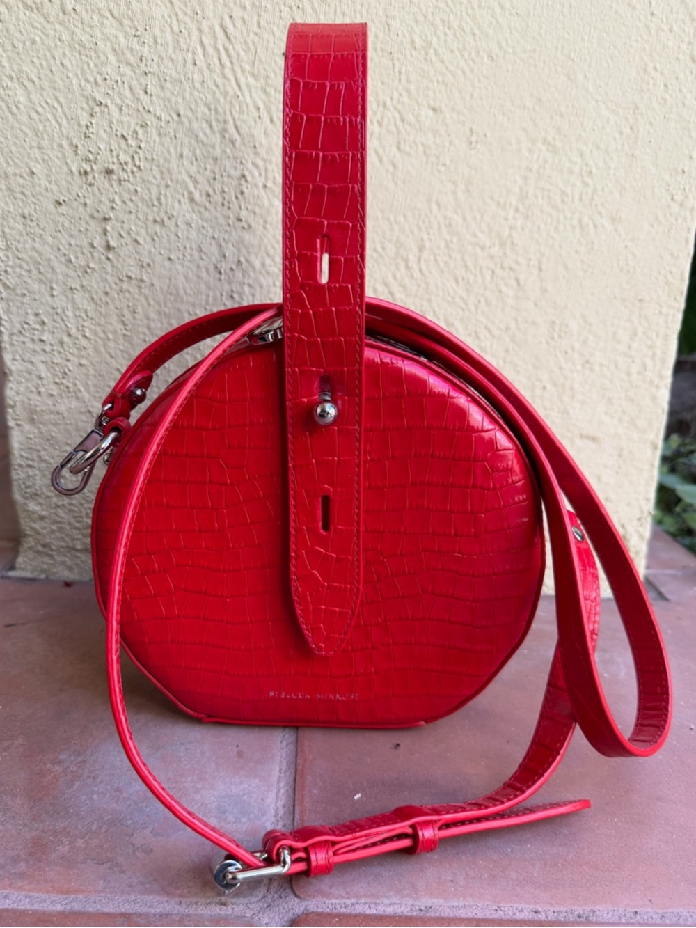 Rebecca Minkoff Red croc embossed leather Kate circle bag. Great condition. - Picture 2 of 10